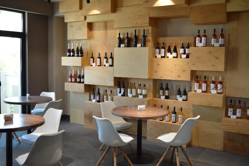 Wine Hotel Chişinău Extérieur photo