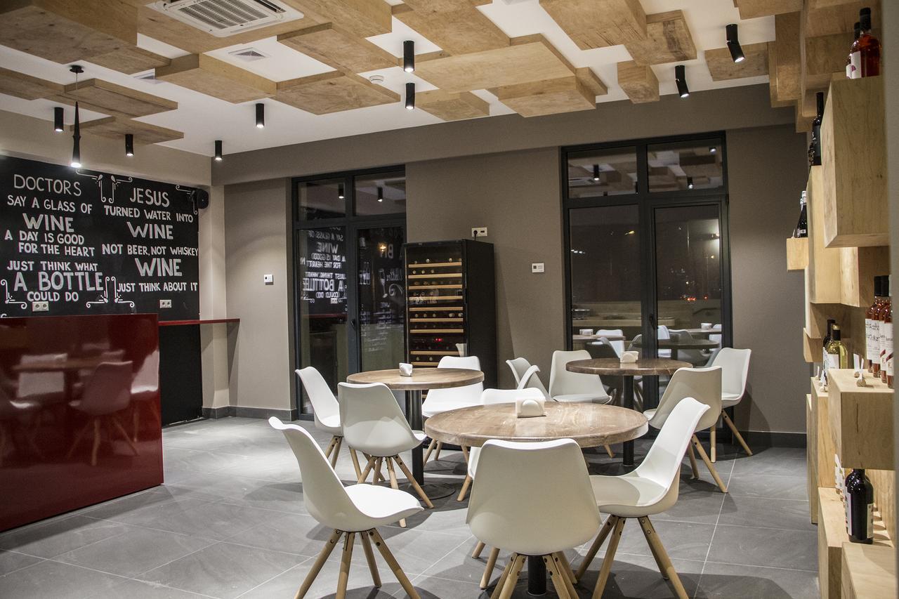Wine Hotel Chişinău Extérieur photo